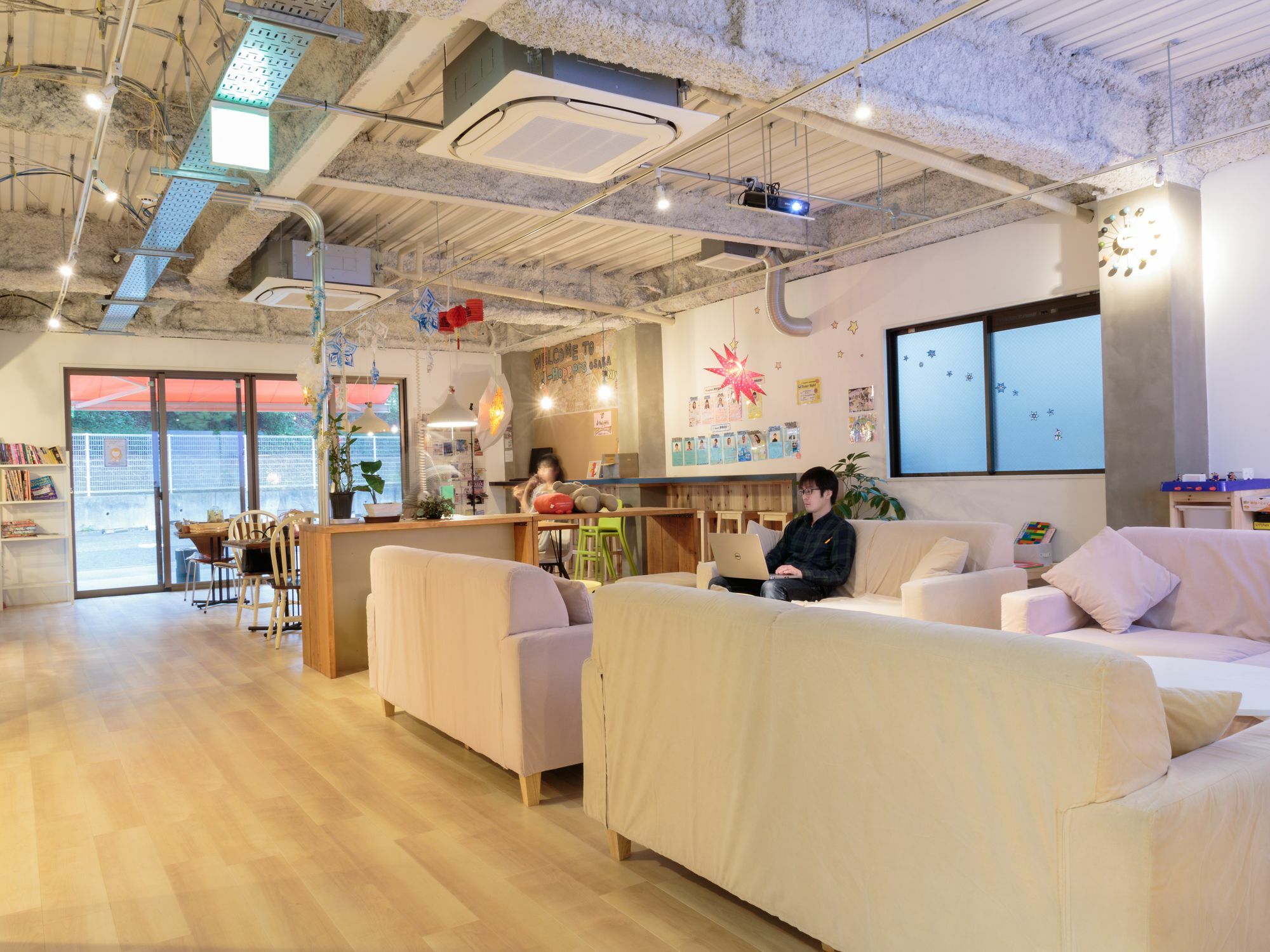 Casa de hóspedes J-hoppers Universal Osaka